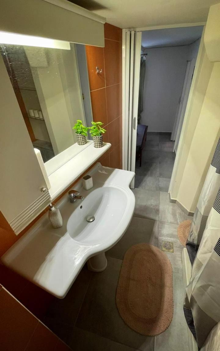 Dk House1 Apartment Kavala Bagian luar foto